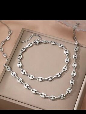 Gold Pig nose, puffed coffee bean, Gucci chain link necklace & bracelet set